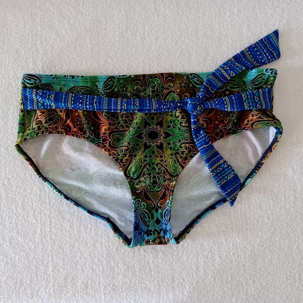 Venus Bali Sea Colorful Patterned Bikini Bottoms, Size 8